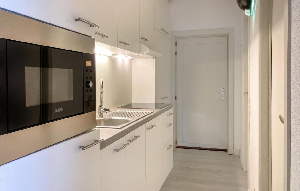 Gorgeous Apartment In Bredene With Kitchen Экстерьер фото